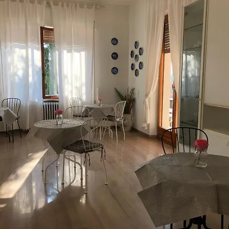 La Collina Di Albiro Affittacamere Gasthof